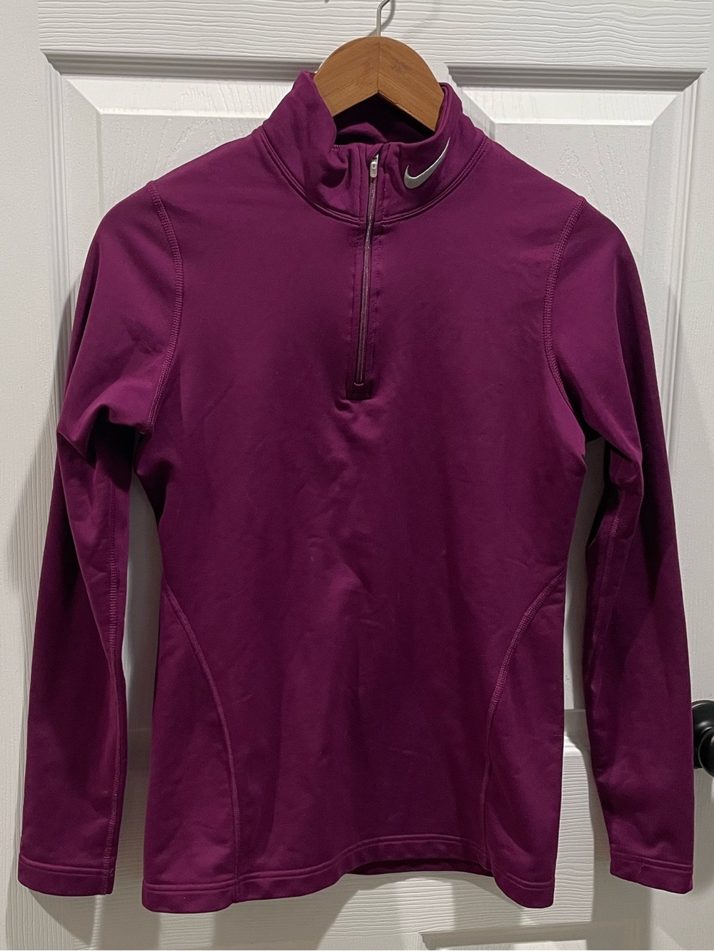 Nike Women's Dri-FIT Quarter Zip Pullover Purple Size M Ptp 18 Length 25